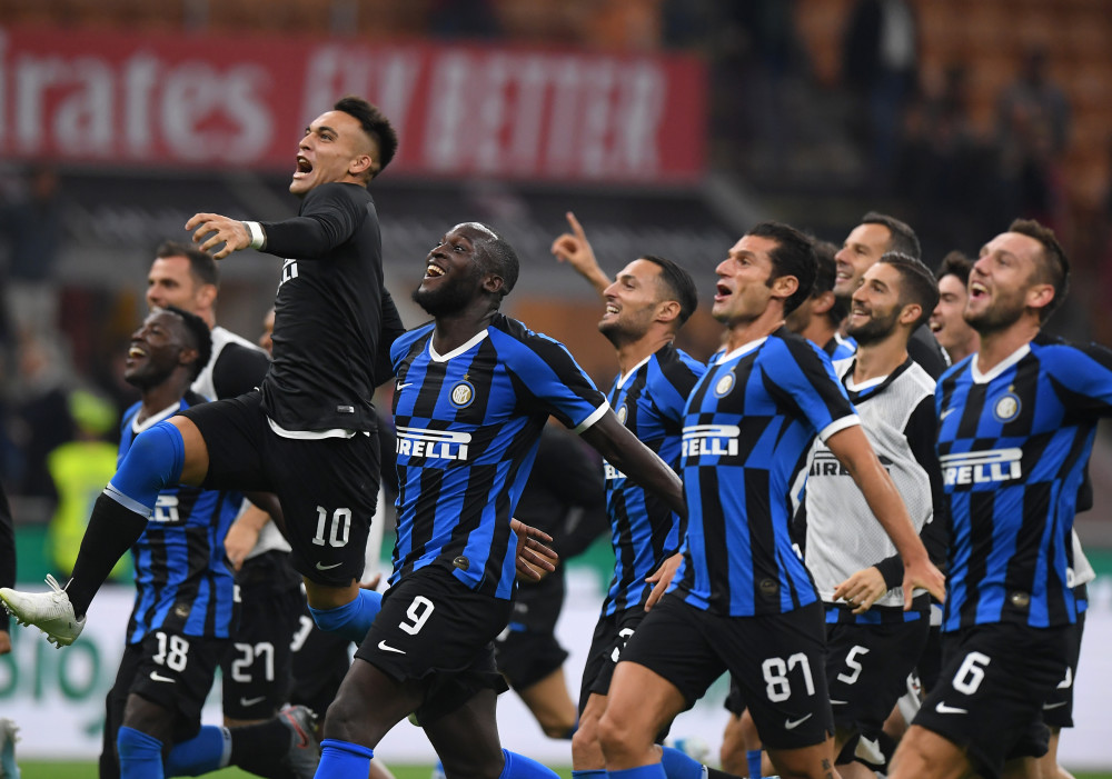 三喜临门！史诗级里程碑达成：爱德华兹致敬科比！