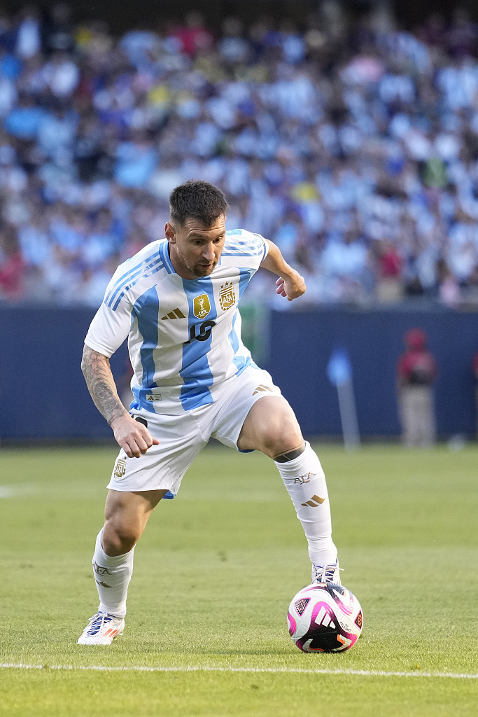 [图]张振阳100分钟绝平 三镇10分钟连追3球4-4国安