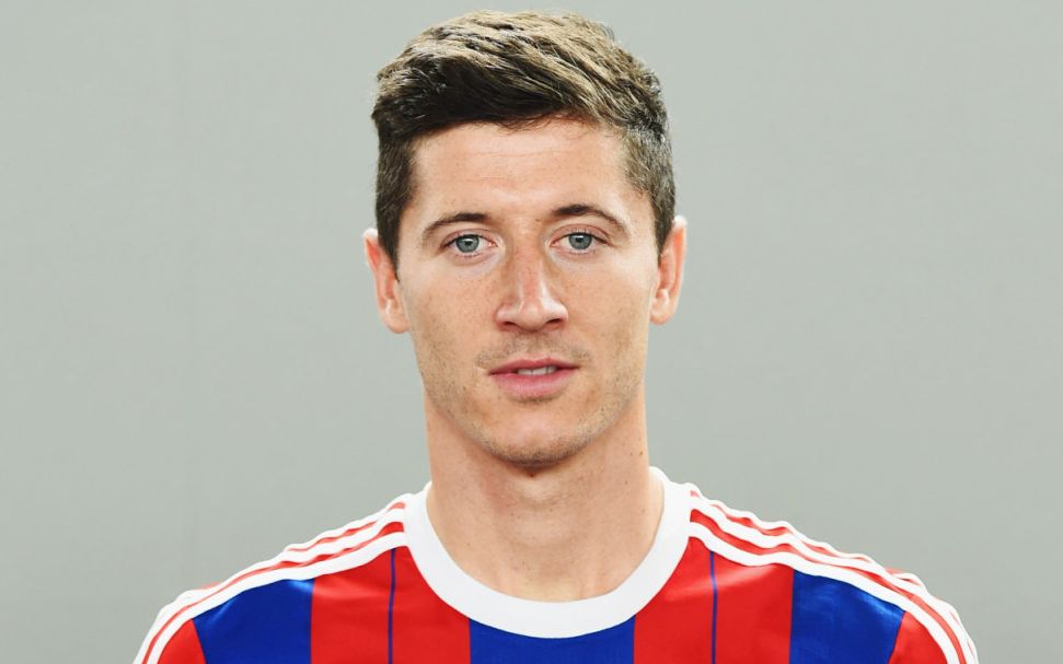 女篮2米26米天才首次0得分，遭侯冰弃用，宫鲁鸣还敢征召她吗？