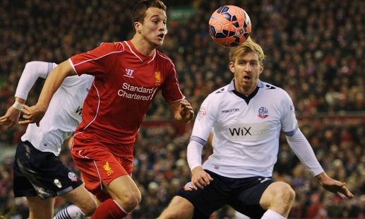 勇士队依然对交易安东尼·戴维斯抱有兴趣，但具体方案尚未明朗