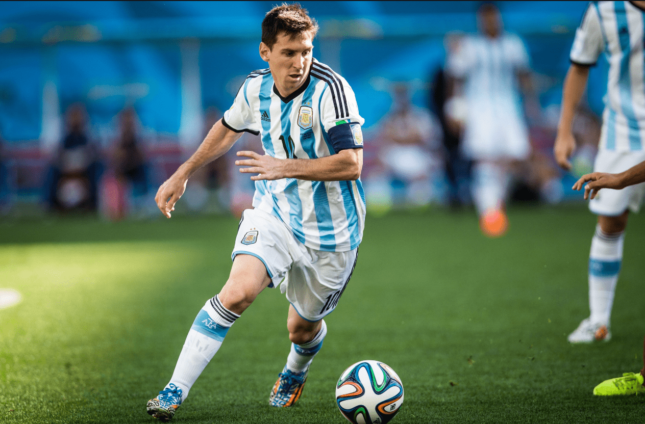 埃芬博格：博尼费斯在不莱梅体能太差