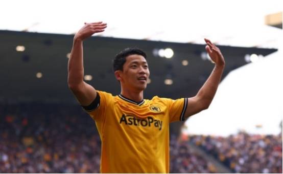 库里31+7+7巴特勒21分 字母哥空砍34分勇士力克雄鹿