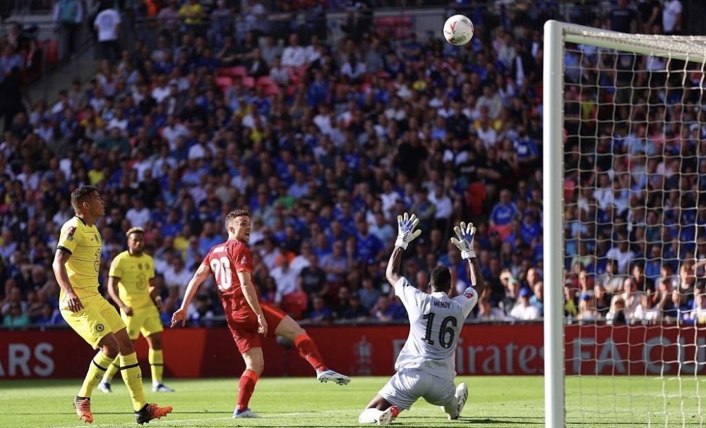 [图]杜兰特25+8东契奇25+7 火箭客场大胜湖人